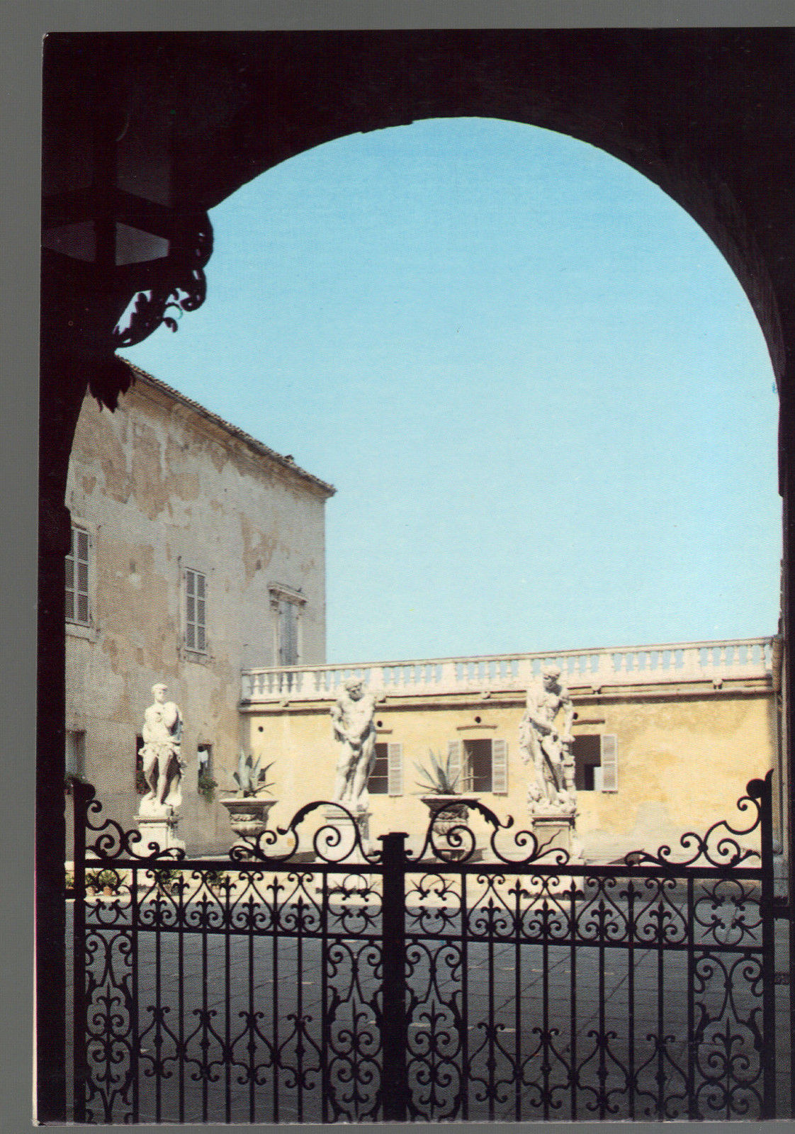 MACERATA - PALAZZO BUONACCORSI - CORTILE - NV