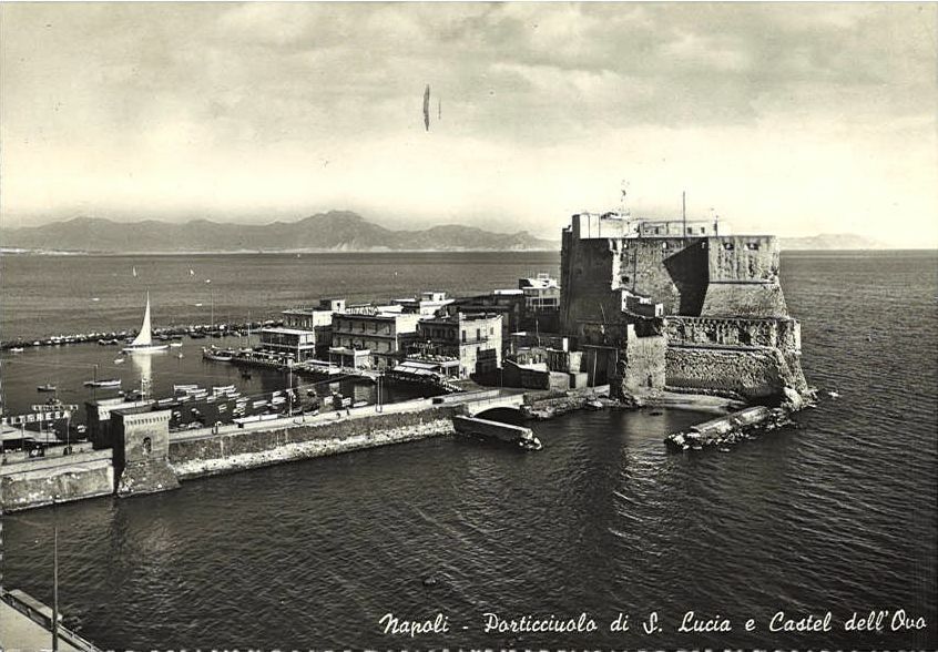 NAPOLI - PORTICCIUOLO DI S. LUCIA - V1955