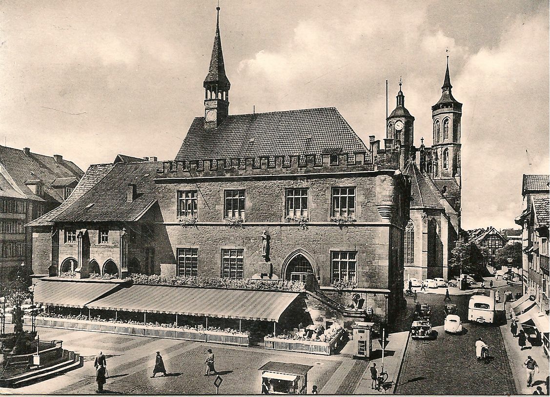 GOTTINGEN - RATAHUS UND JHOANNISKIRSCHE - V1964