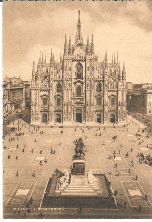MILANO - PIAZZA DUOMO - AMBRATA - NV