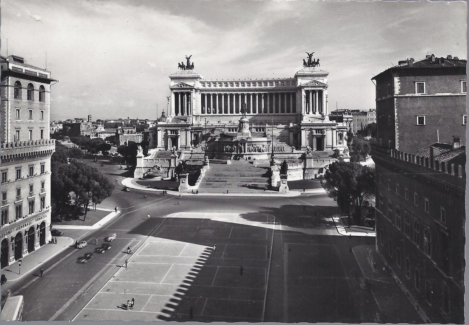 ROMA - PIAZZA VENEZIA E ALTARE DELLA PATRIA - NV