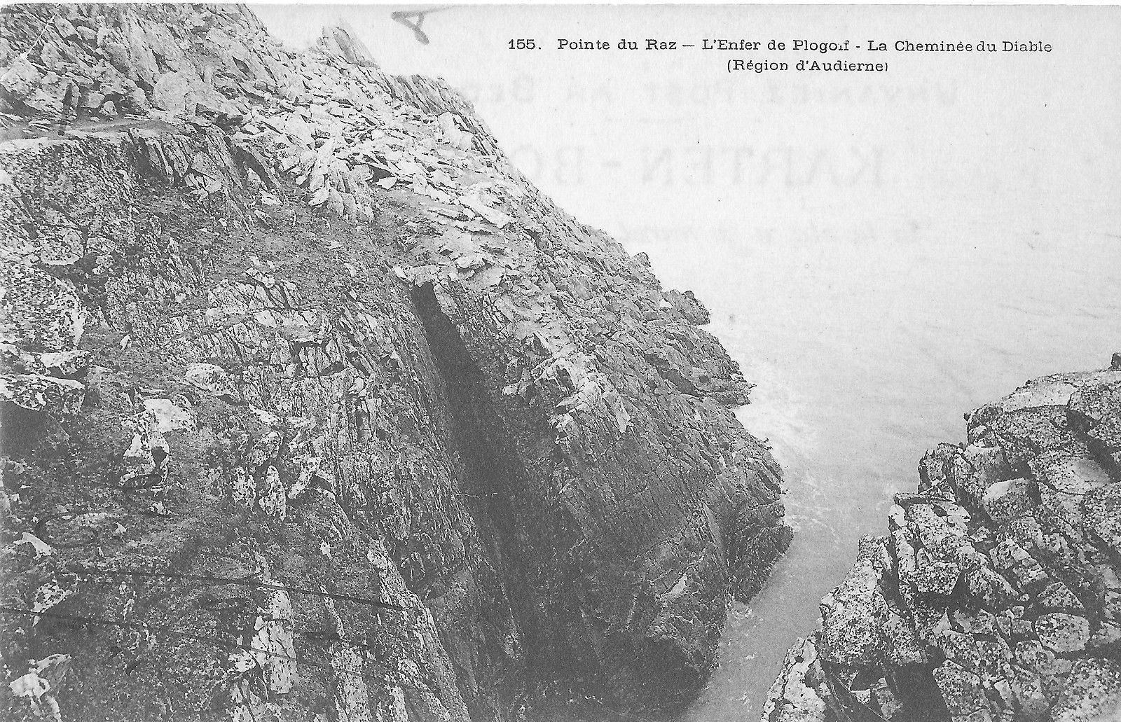 POINTE DU RAZ - ENFER DE PLOGLOFF - CHEMINÉE DU DIABL