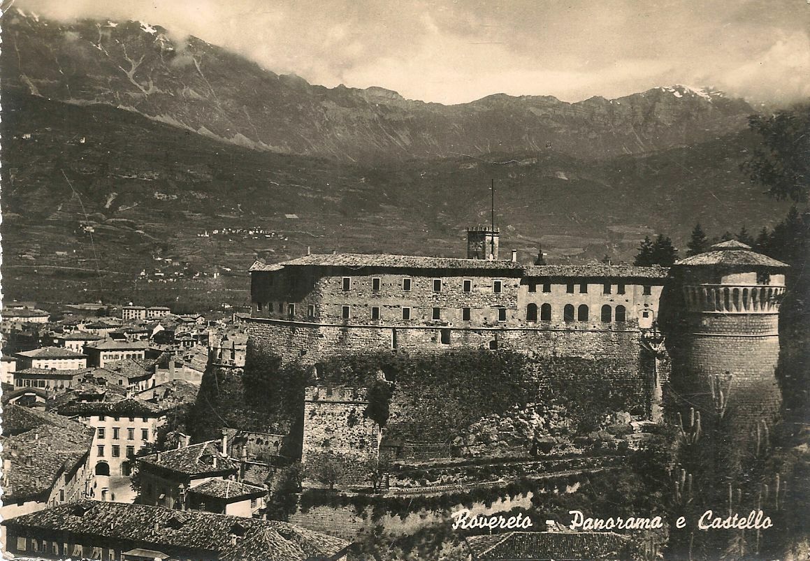 ROVERETO - PANORAMA E CASTELLO - V ANNI 50