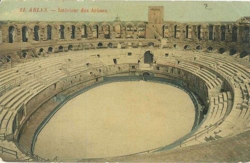 ARLES - INTERIEUR DES ARENES - V