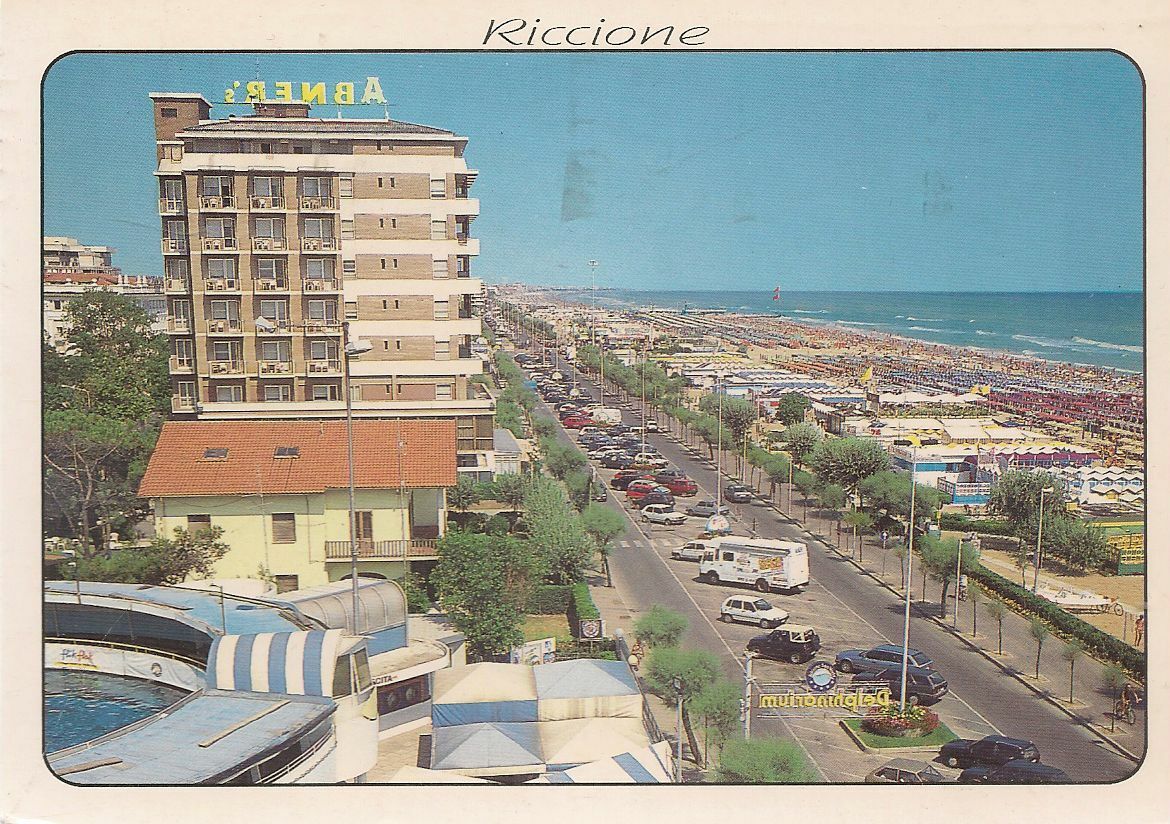 RICCIONE - ACQUARIO E SPIAGGIA - V2000