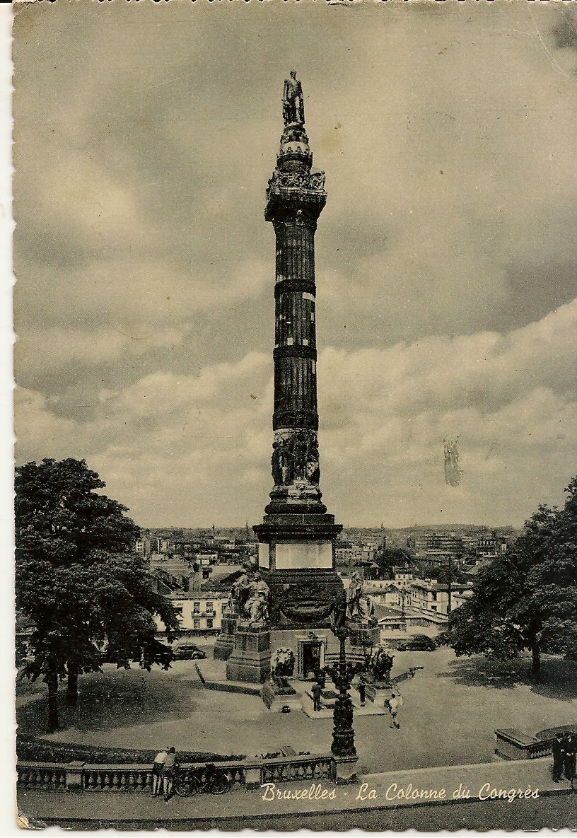 BRUXELLES - LA COLONNE DU CONGRES -V1958
