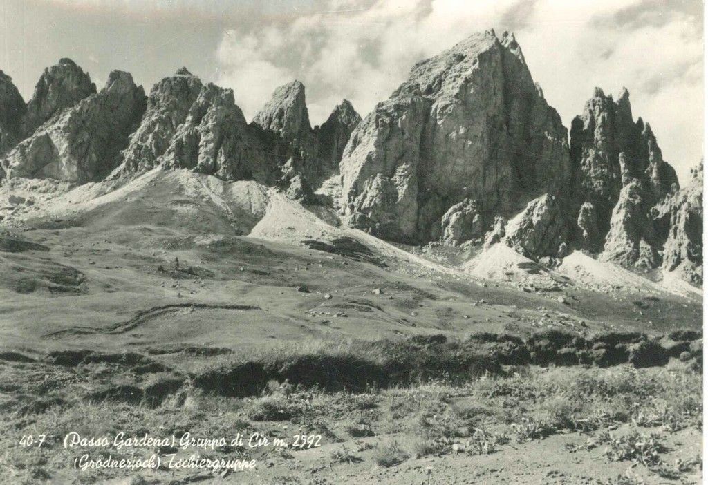 PASSO GARDENA - GRUPPO DI CIR - NV DATATA 1963