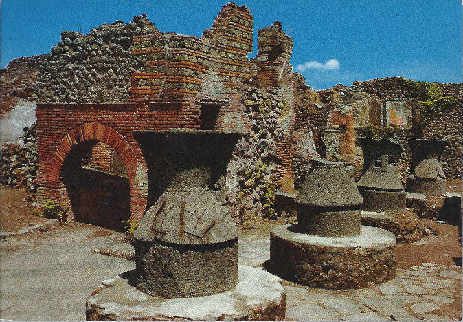 POMPEI - FORNO E MACINE DI UN PANIFICIO - NV