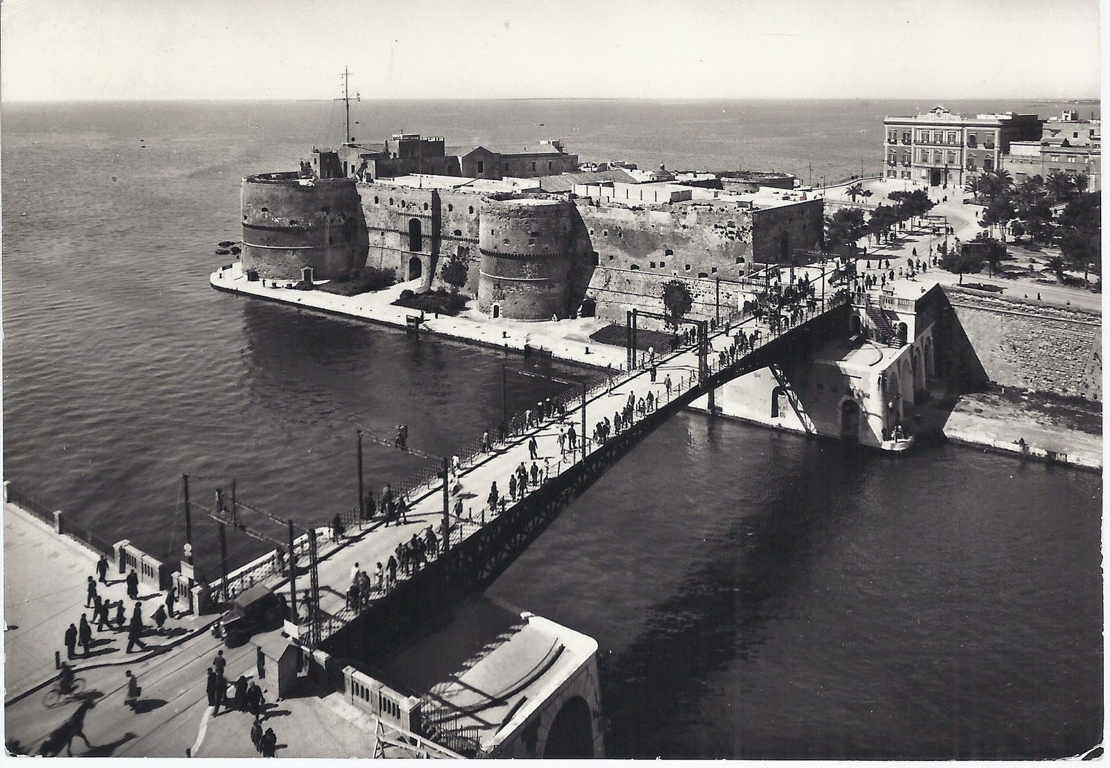TARANTO - PONTE GIREVOLE E CASTE S. ANGELO - V 1947 - FG - a