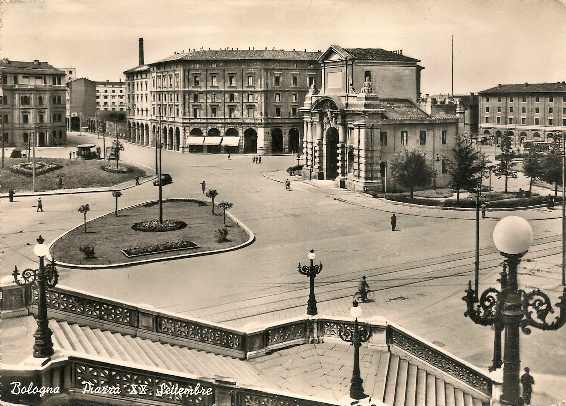 BOLOGNA - PIAZZA XX SETTEMBRE - V1960