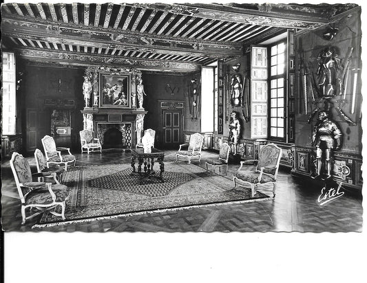 CHEVERNY - LE CHATEAU - LA SALLE DE GARDES - NV