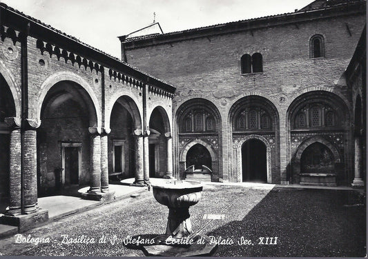 BOLOGNA - BASILICA DI S. STEFANO - CORTILE DI PILATO Sec. XI