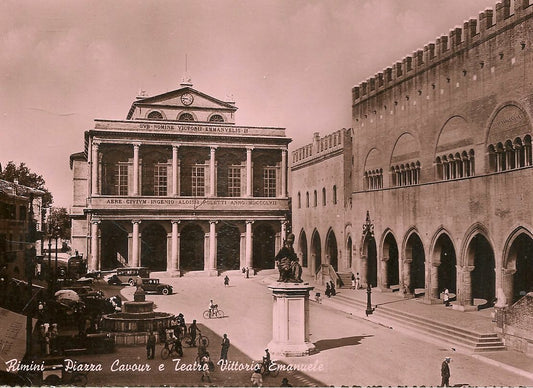 RIMINI - PIAZZA CAVOUR E TEATRO VITTORIO EMANUELE - V1950