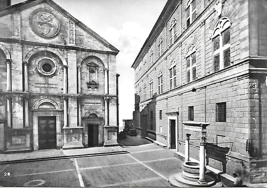 PIENZA - CATTEDRALE E PALAZZO PICCOLOMINI - NV