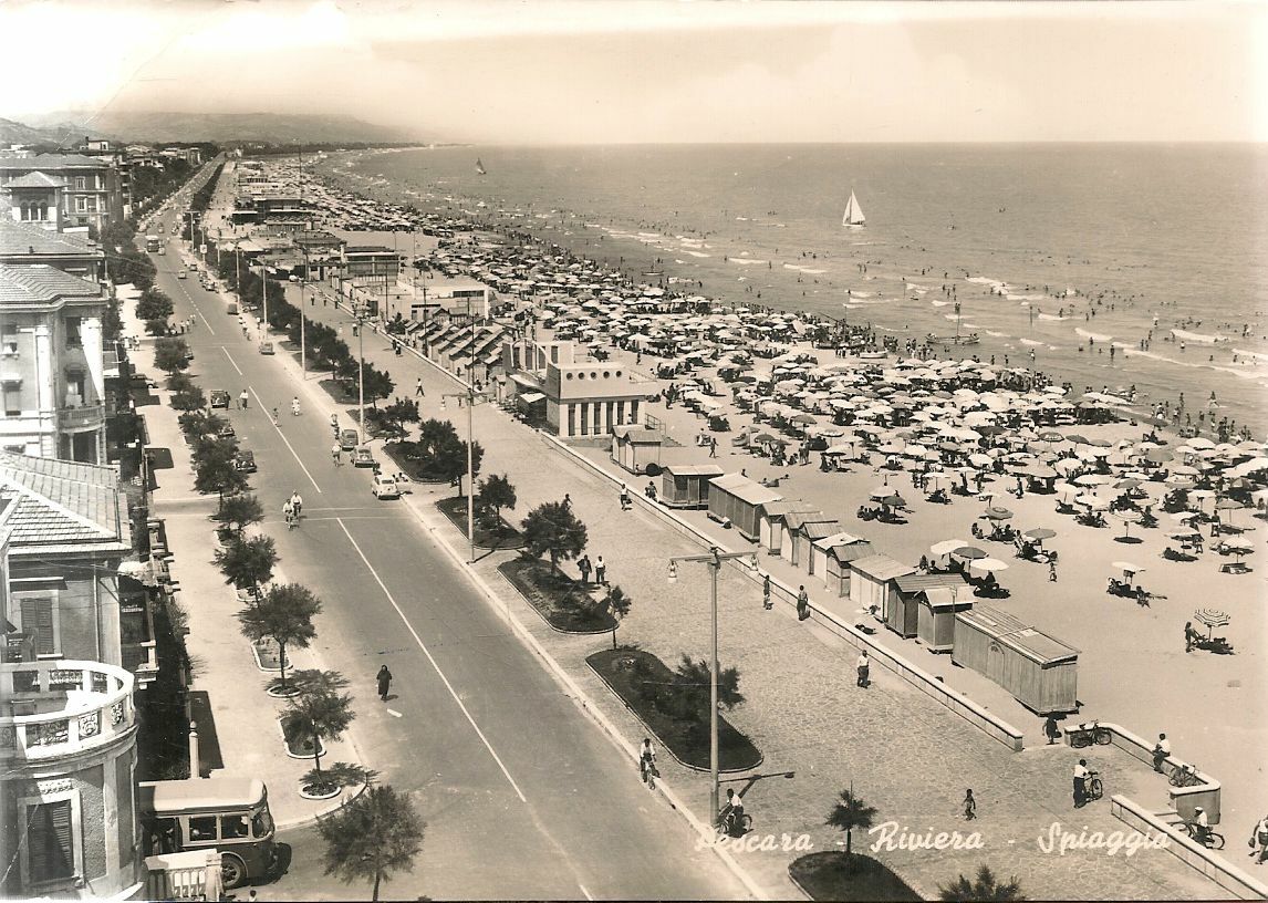 PESCARA - SPIAGGIA - V ANNI 50