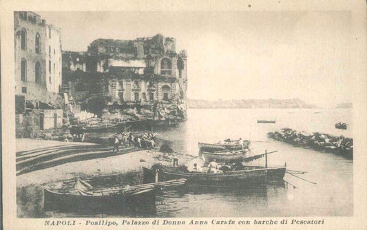 NAPOLI - POSILLIPO PALAZZO DI DONNA ANNA CARAFA CON BARCHE D