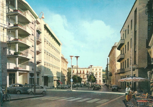 BRINDISI - PIAZZA DELLA VITTORIA - V1964