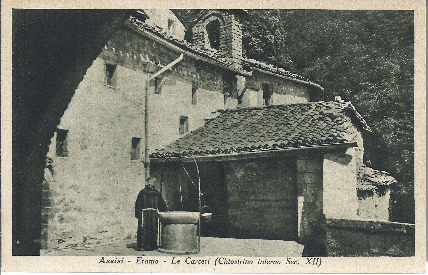 ASSISI - EREMO - LE CARCERI - CHIOSTRINO INTERNO - NV - FP