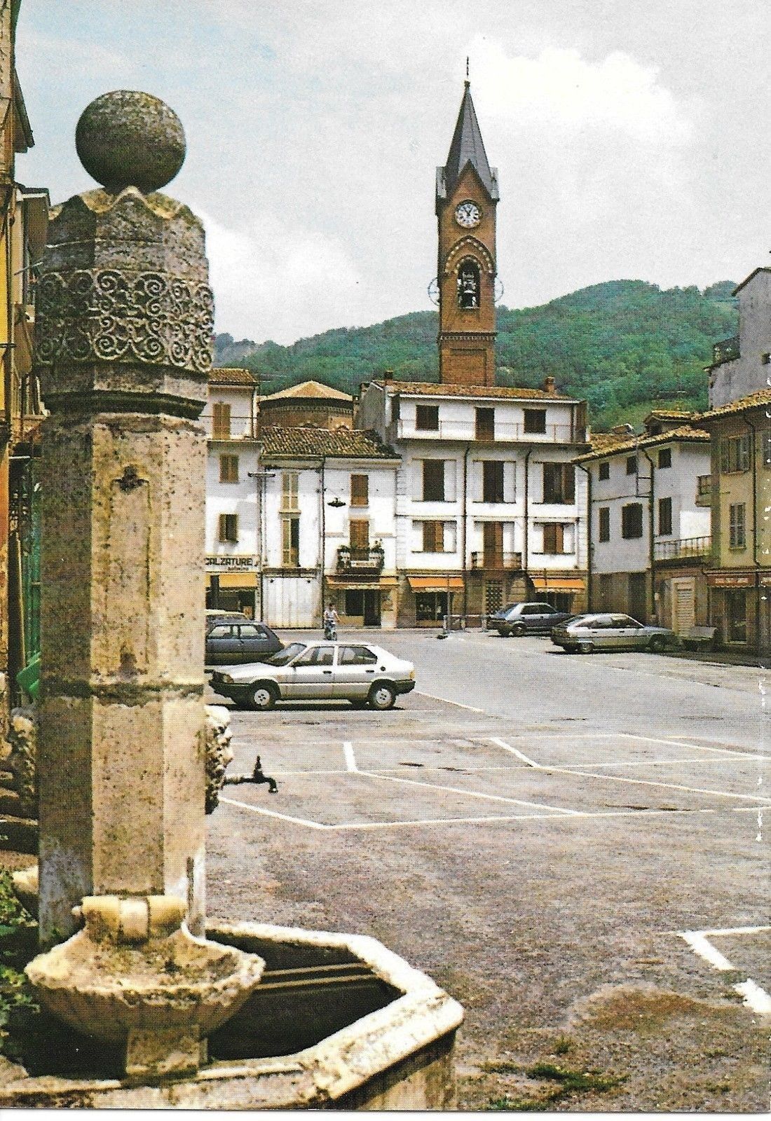 GODIASCO - PIAZZA MERCATO - NV