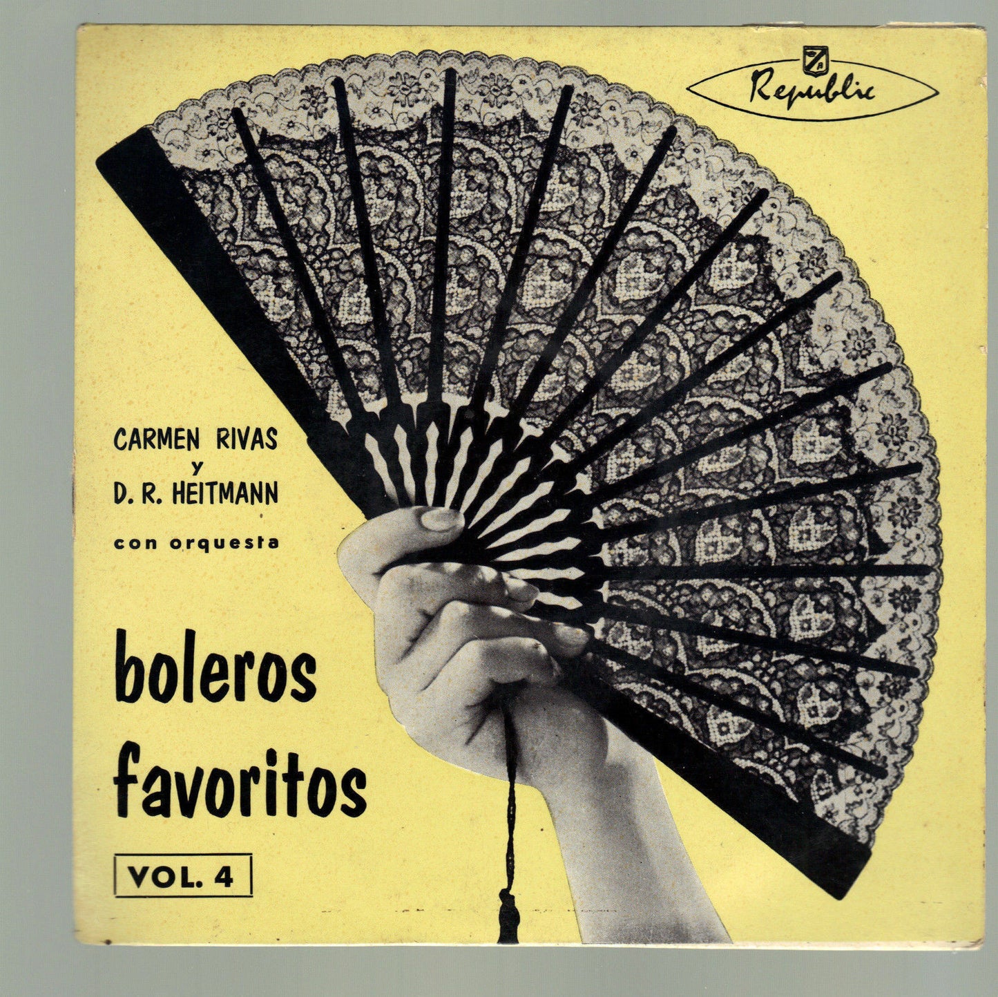 BOLEROS FAVORITOS Vol. 4 --- CARMEN RIVAS Y D.R. HEITMANN con orquesta