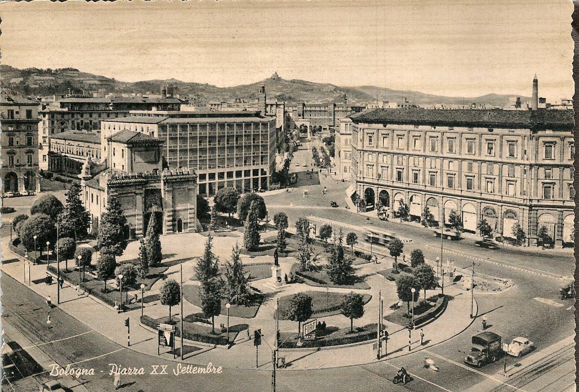 BOLOGNA - PIAZZA XX SETTEMBRE - V1965