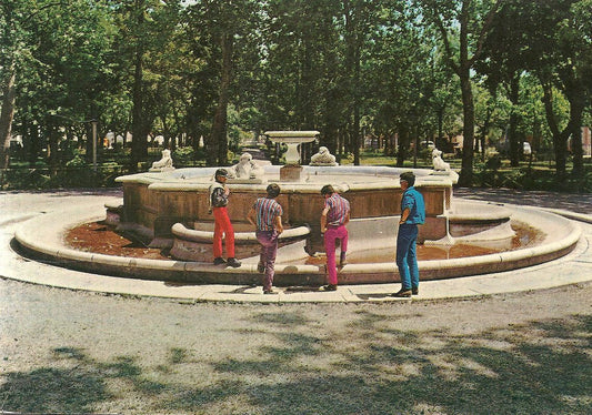 AVEZZANO - PIAZZA TORLONIA - V1968