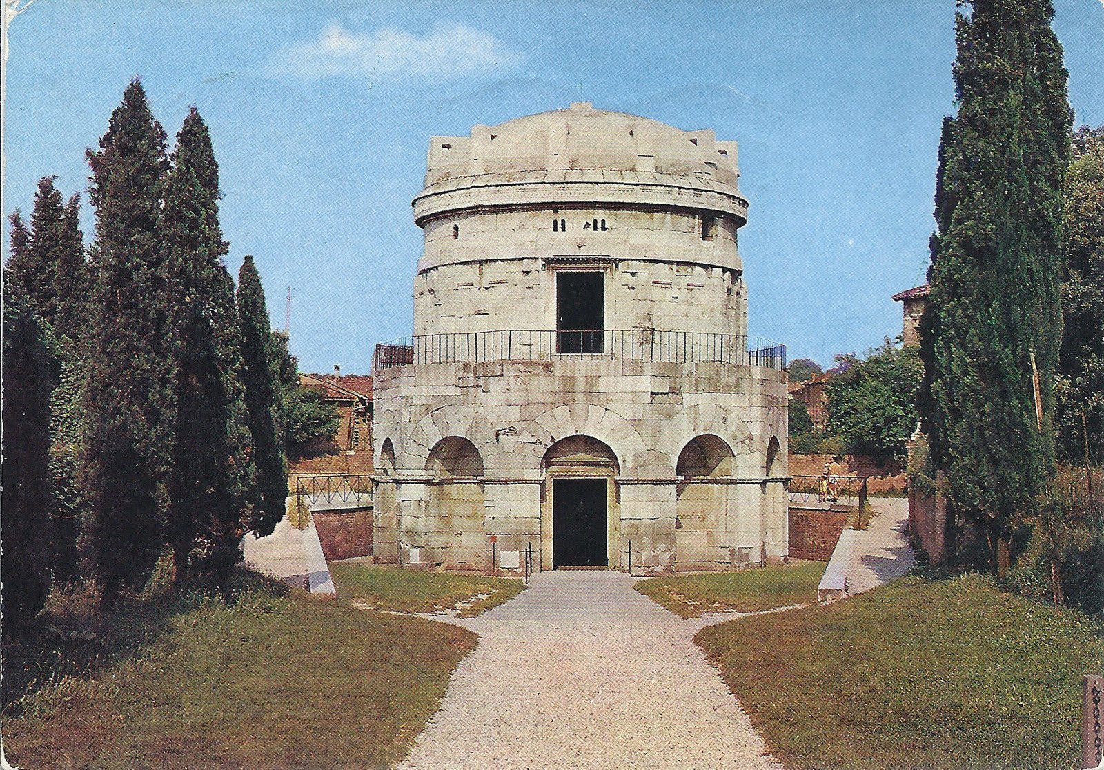 RAVENNA - MAUSOLEO DI TEODORICO - V1977