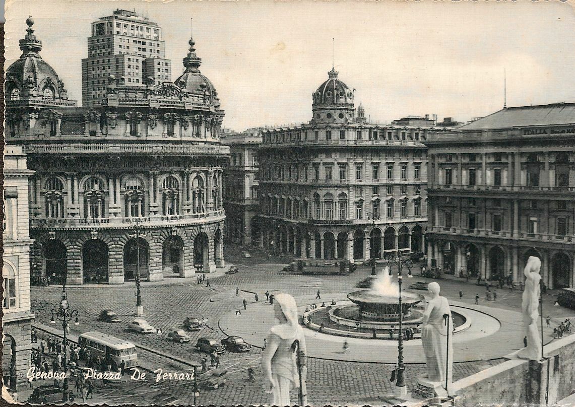 GENOVA - PIAZZA DE FERRARI - V