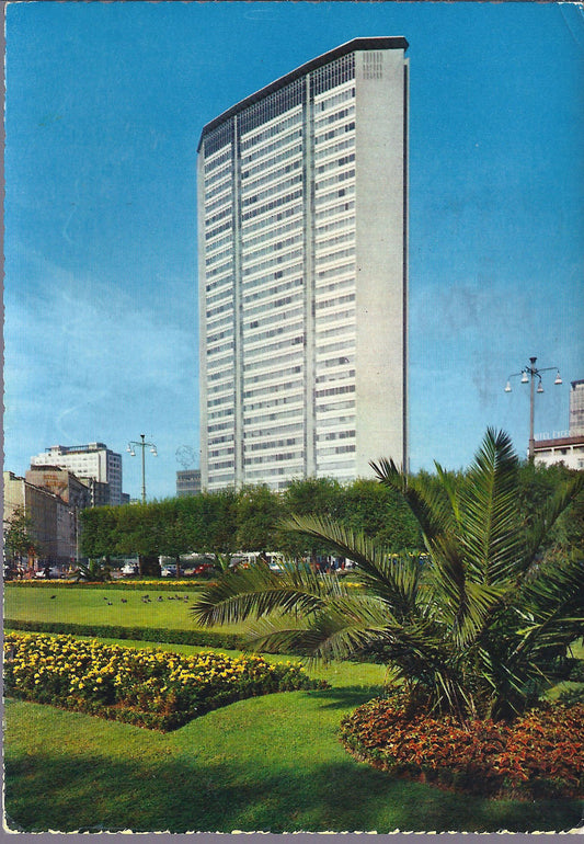 MILANO - GRATTACIELO PIRELLI - V1965