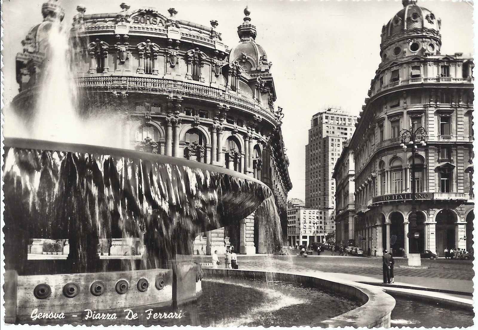 GENOVA - PIAZZA DE FERRARI - V1956