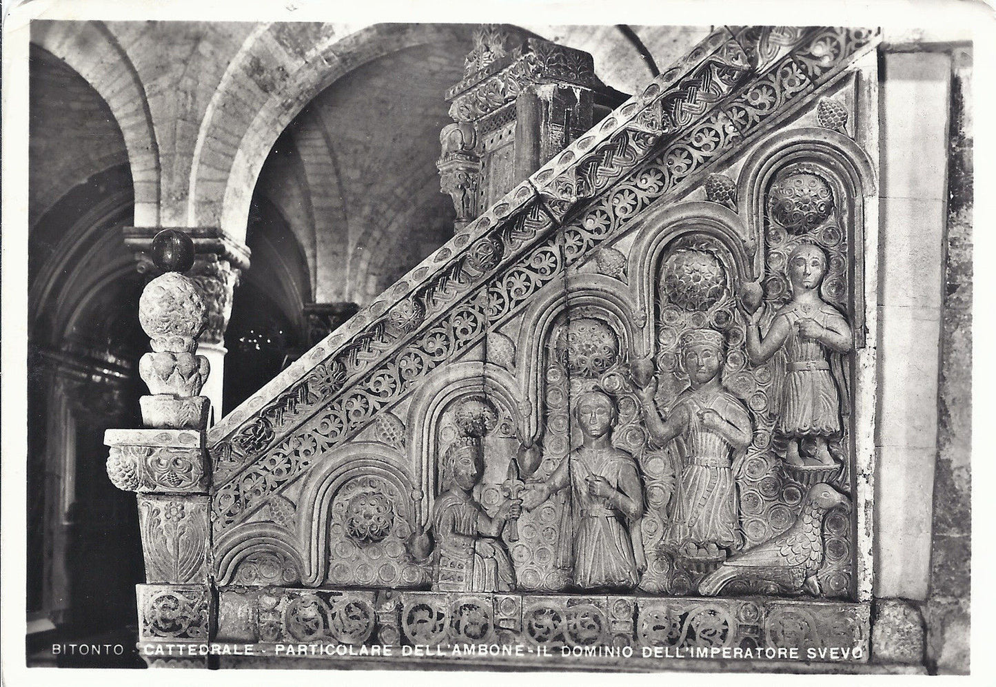 BITONTO - CATTEDRALE - PARTICOLARE DELL'AMBONE, IL DOMI