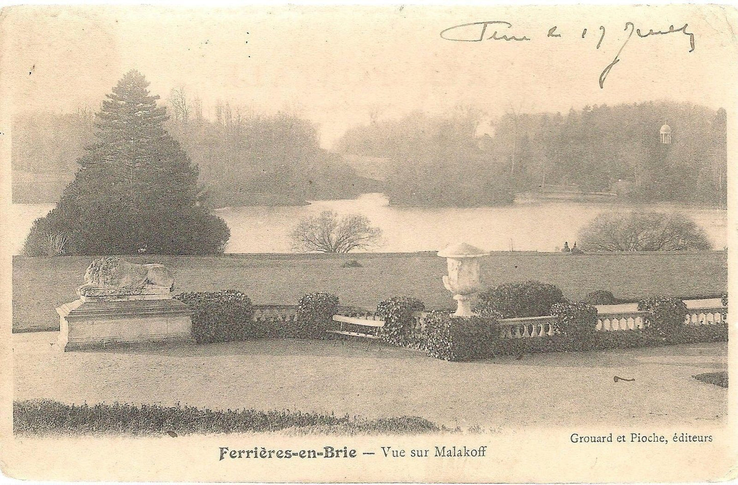 FERRIERES-EN-BRIE - VUE SUR LE MALAKOFF - V