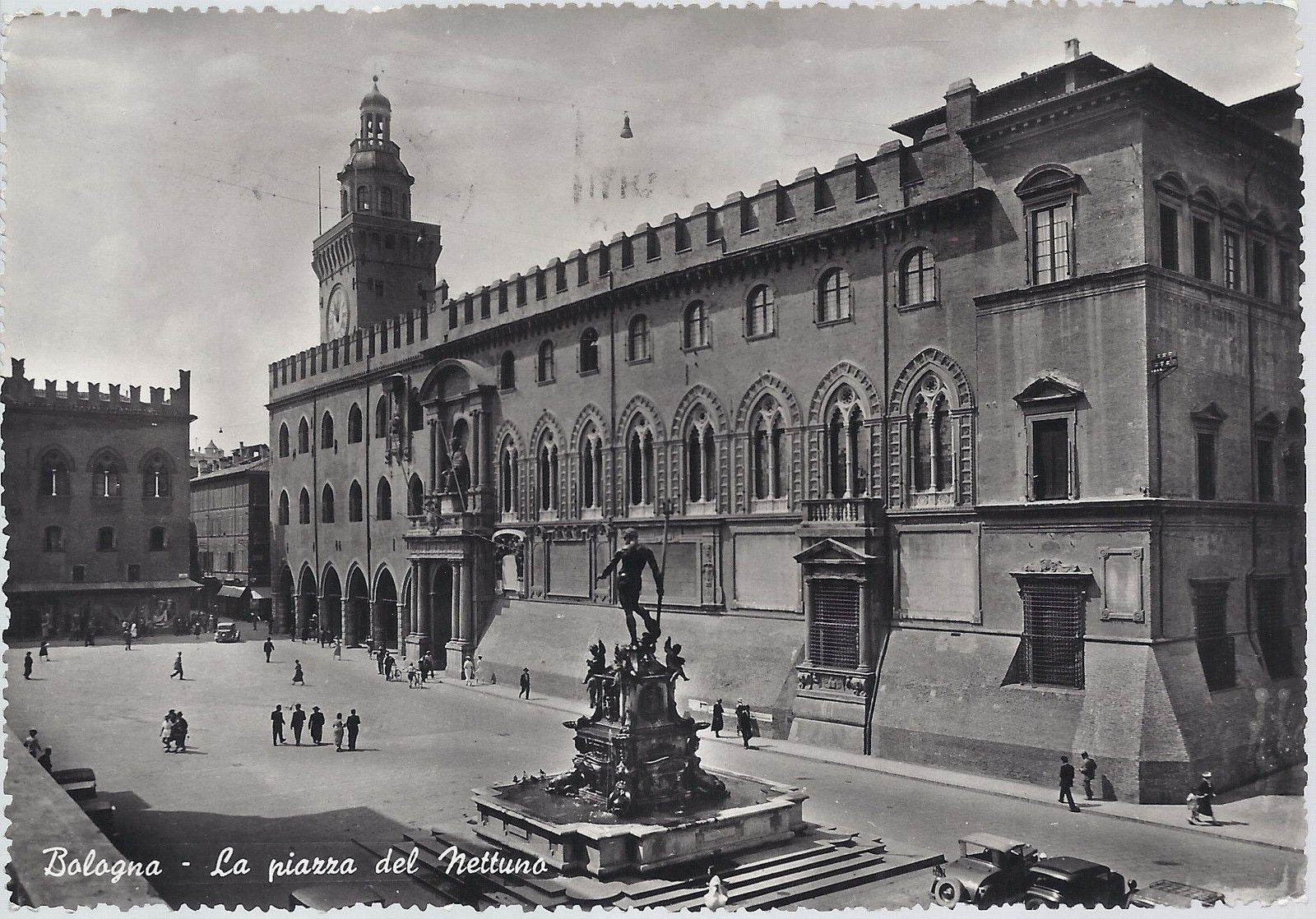 BOLOGNA - LA PIAZZA DEL NETTUNO - V 1954 - FG