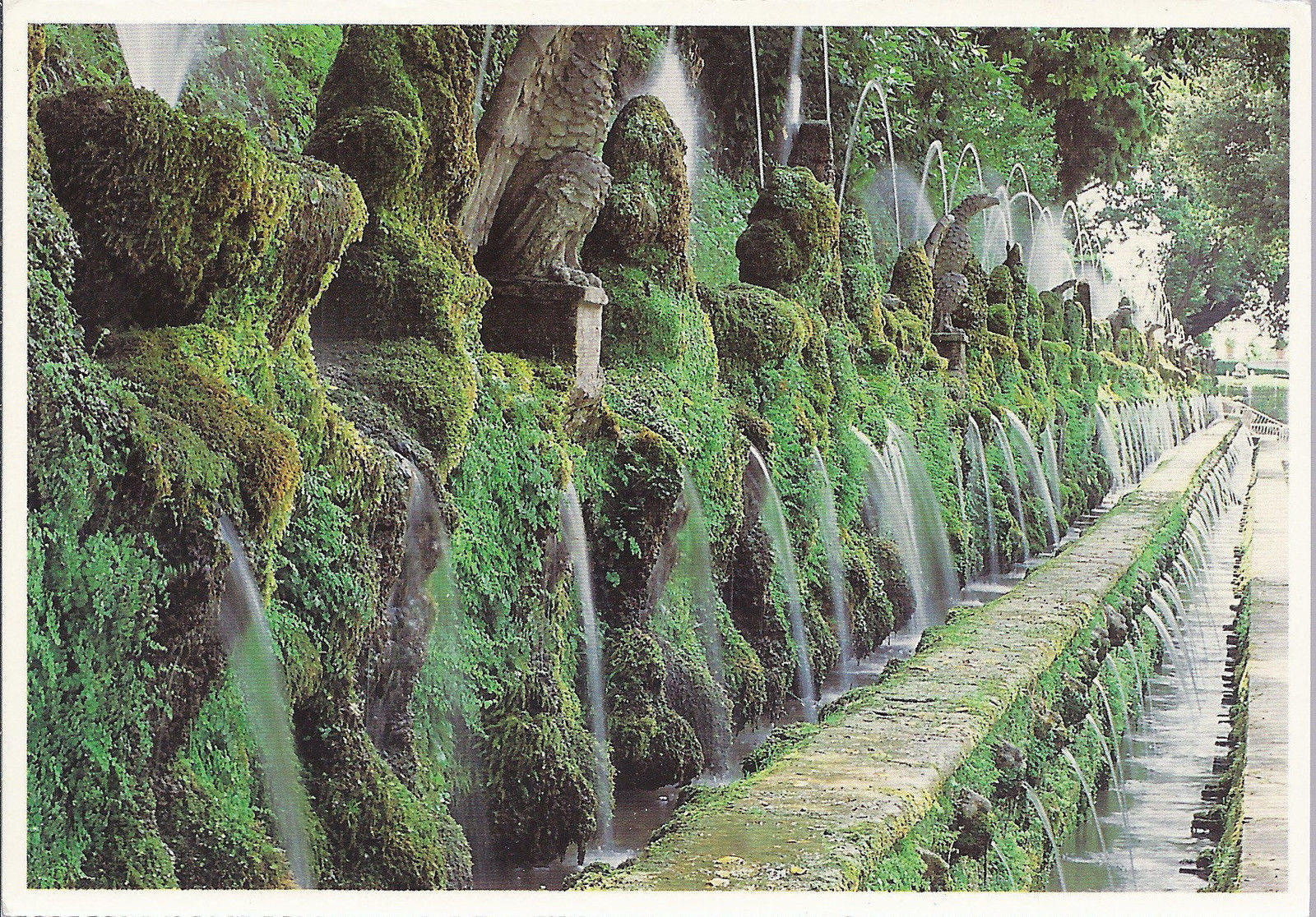 TIVOLI - VILLA D'ESTE - FONTANA DELLE CENTO CANNELLE - 