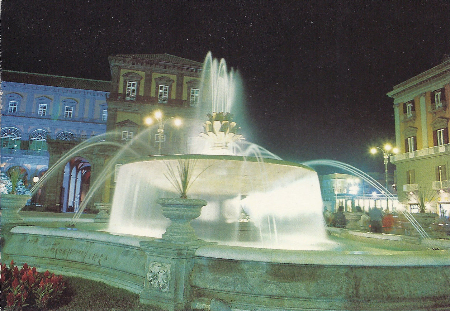NAPOLI - PIAZZA TRIESTE E TRENTO - NV