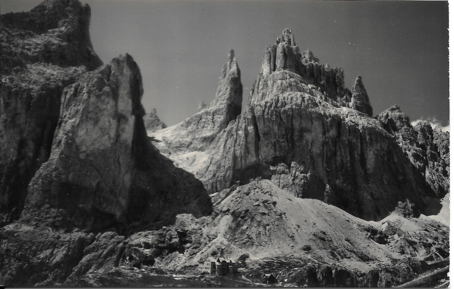 RIFUGIO VAIOLET VERSO LE TORRI - NV