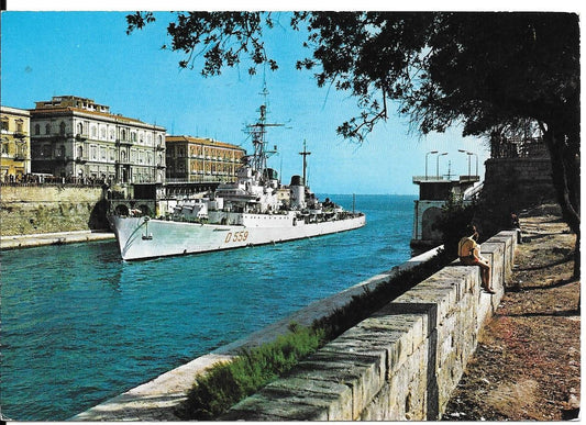 TARANTO - NAVE INDOMITO AL PASSAGGIO CANALE NAVIGABILE - V1966 - FG