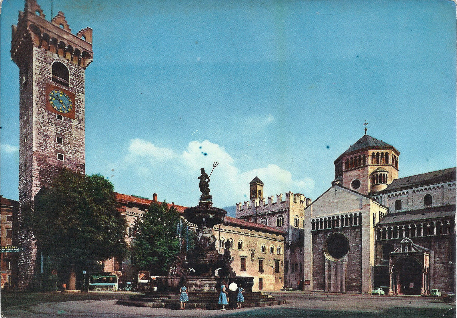 TRENTO - TORRE GRANDE, FONTANA DEL NETTUNO, DUOMO, PALAZZO P