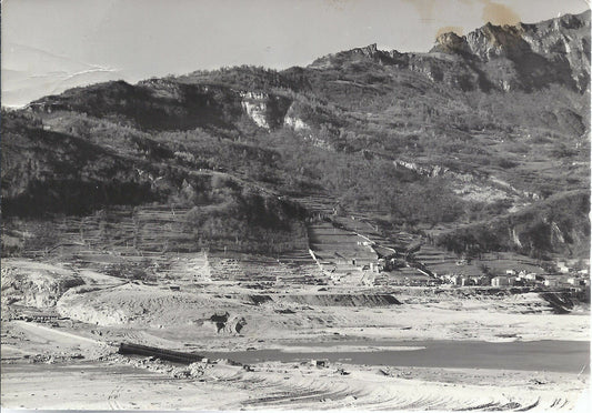 LONGARONE - DOPO IL DISASTRO DELLA NOTTE 9-10-1963 - V1965