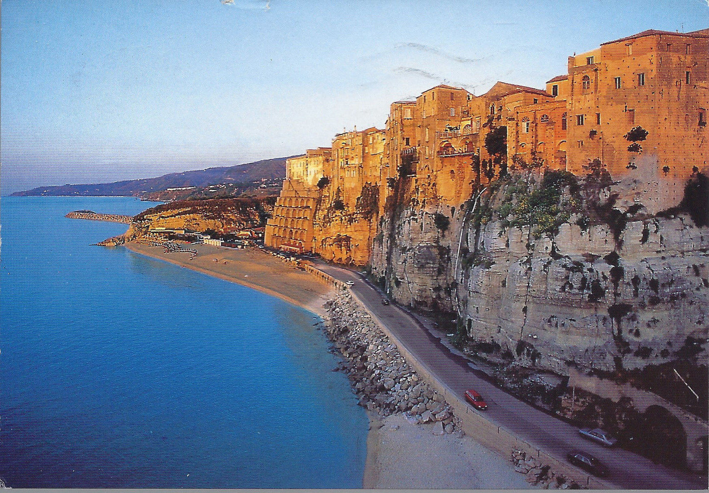 TROPEA - CENTRO STORICO VISTO DALL' "ISOLA" -