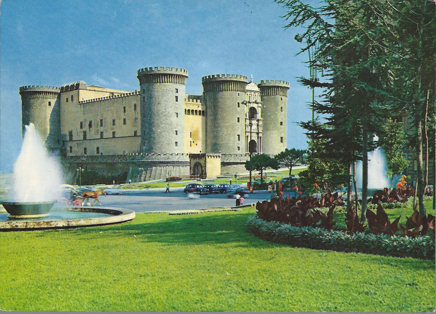 NAPOLI - PIAZZA MUNICIPIO E MASCHIO ANGIOINO - V 1984 - FG