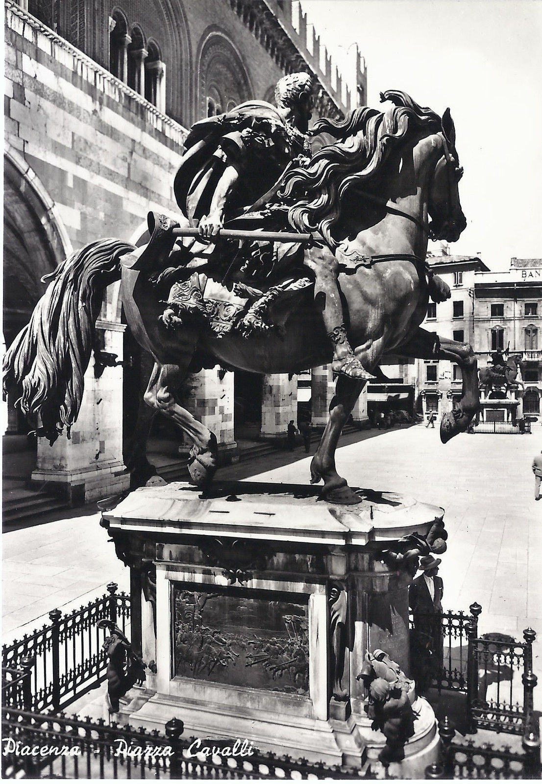 PIACENZA - PIAZZA CAVALLI - NV - FG