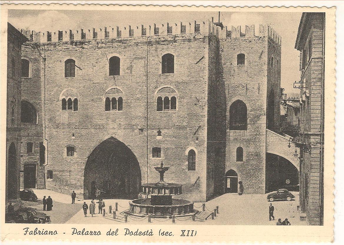 FAABRIANO - PALAZZO DEL PODESTA' - V1960