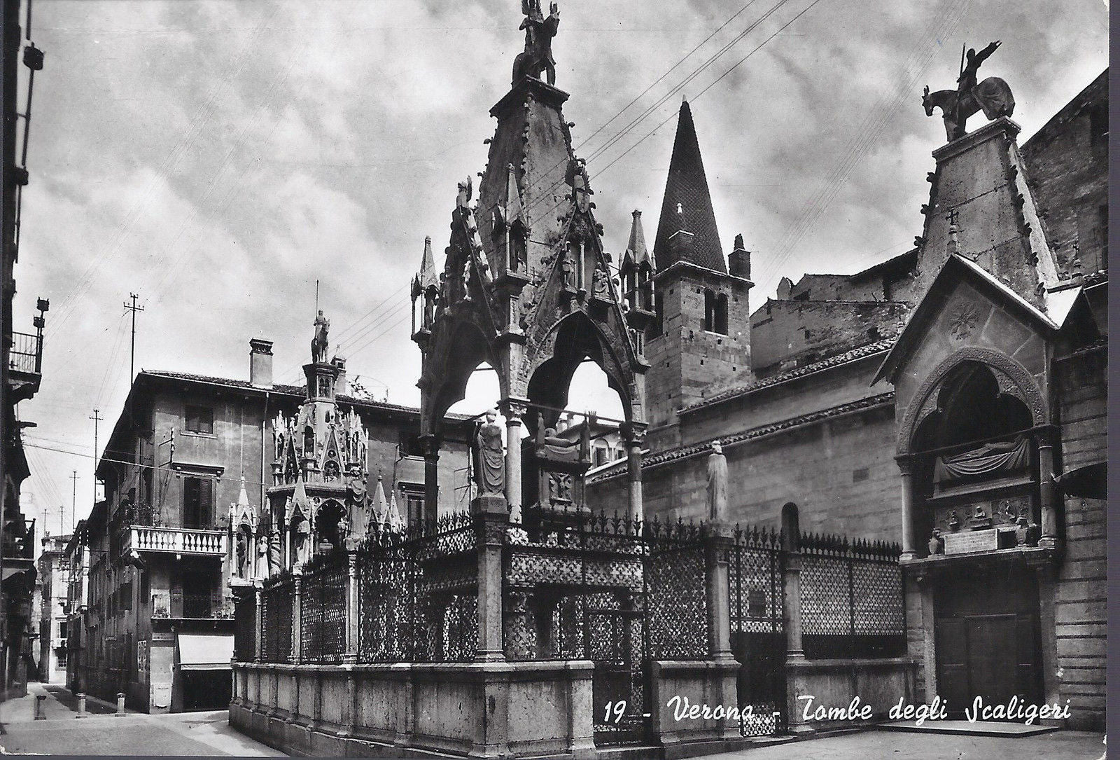 VERONA - TOMBE DEGLI SCALIGERI - V 1995 - FG