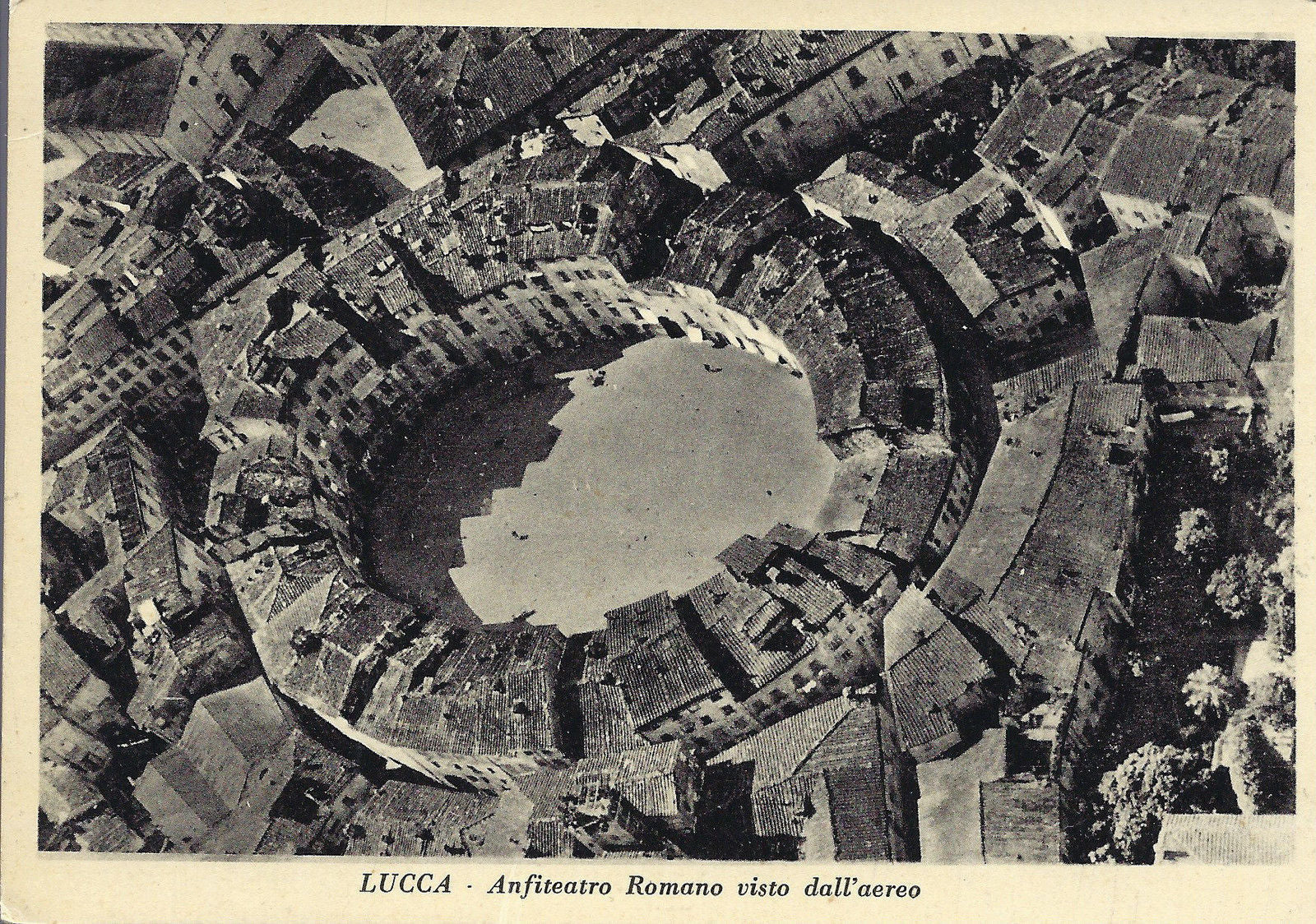 LUCCA - ANFITEATRO ROMANO VISTO DALL'AEREO - NV