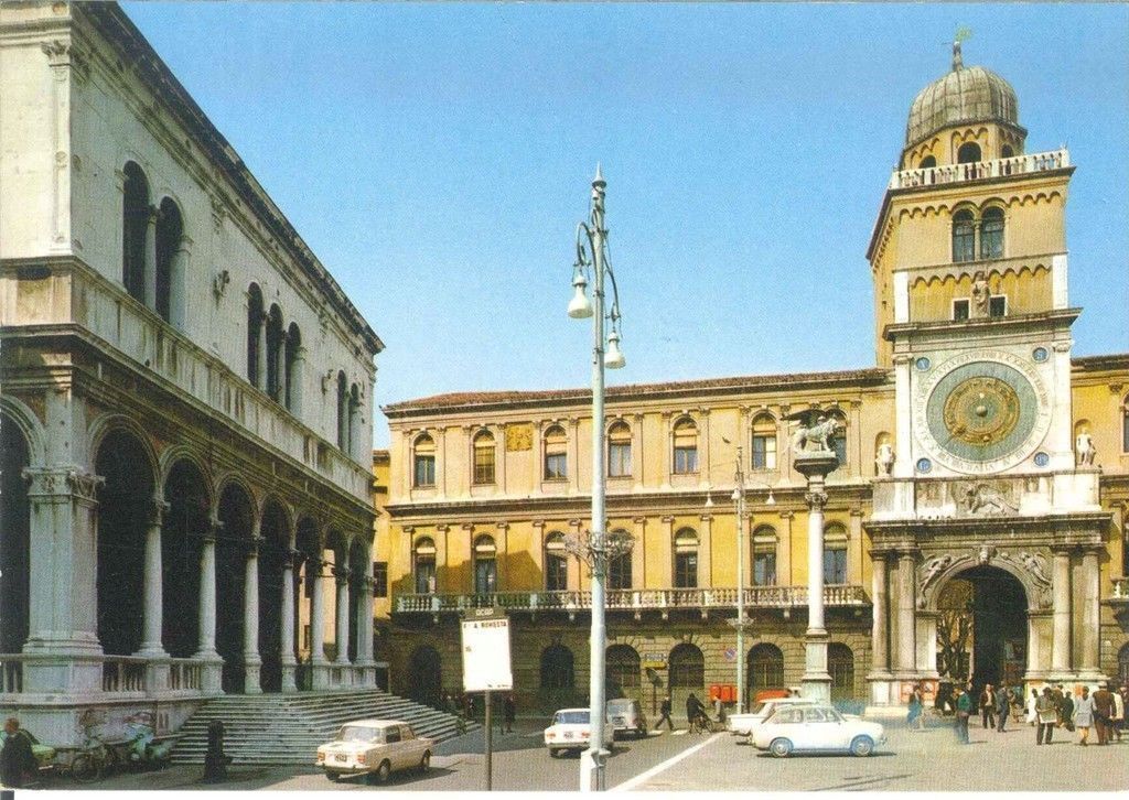 PADOVA - PALAZZO DELLA GRAN GUARDIA - NV