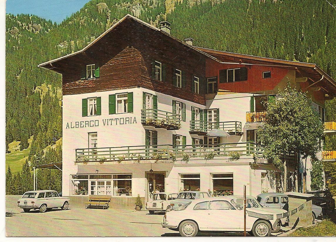 ALBA DI CANAZEI - ALBERGO VITTORIA - NV