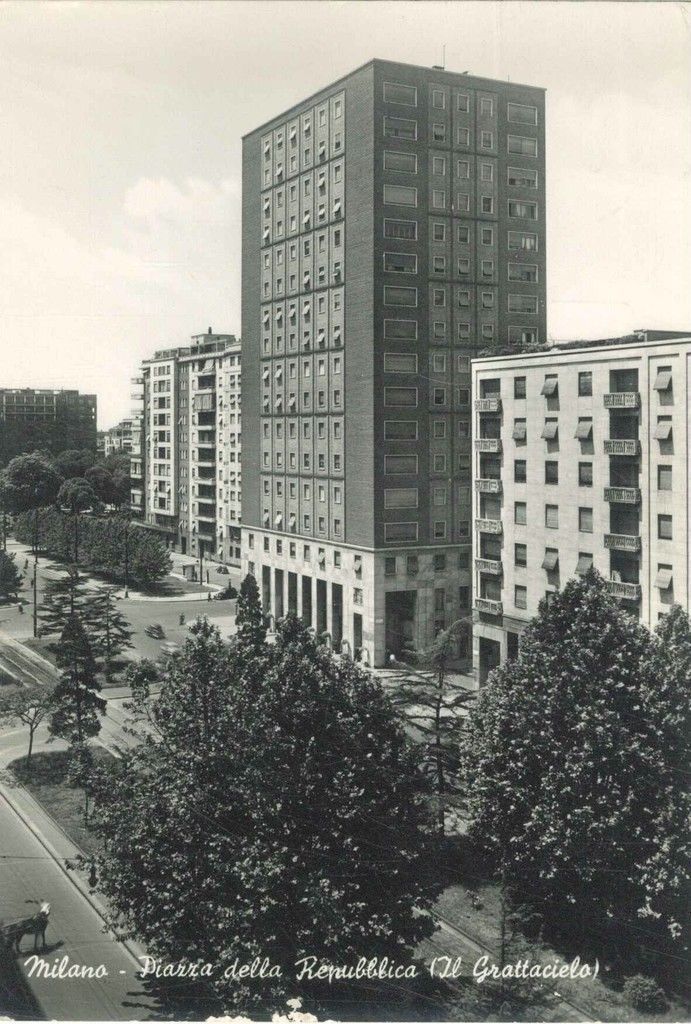 MILANO - PIAZZA DELLA REPUBBLICA - GRATTACIELO - V1951
