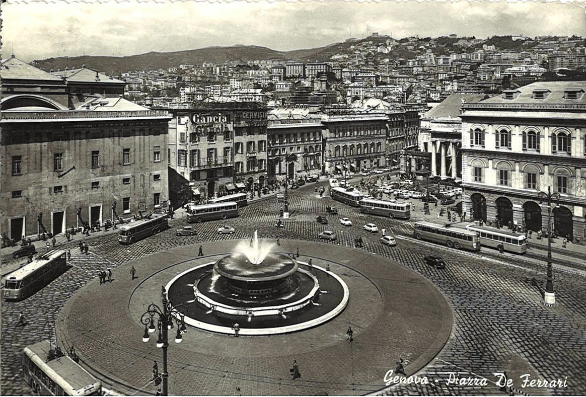 GENOVA - PIAZZA DE FERRARI - V1959
