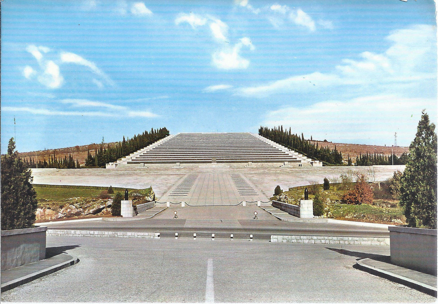 REDIPUGLIA - SACRARIO MILITARE = NV